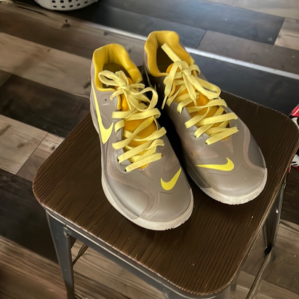 Nike hyperfused mens 8/womens 10